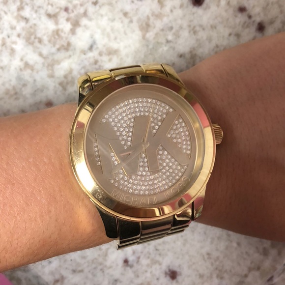 Michael Kors gold and rhinestone watch - Picture 6 of 6